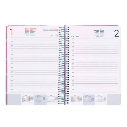 Agenda 2025 Classic A5 color rosa  LIDERPAPEL - Agenda día página del año 2025, encuadernación en espiral metálica celeste, cubiertas de polipropileno, papel 70 gramos // Ref: 170385