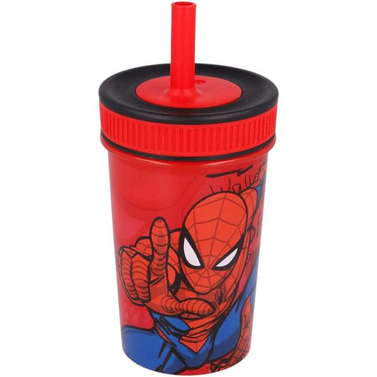 Vaso con pajita decorado con dibujo de Spiderman fabricado en plástico libre de BPA. Capacidad: 465 ml.